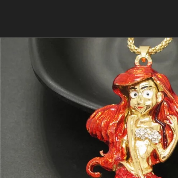 NWT Betsey Johnson Crystal Little Mermaid Pendant